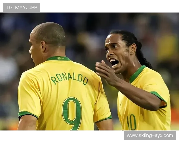 足球场上的全能英雄:从多面手球星看现代足球战术的革新与发展 足球场上的全能英雄:从多面手球星看现代足球战术的革新与发展